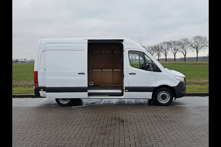 Mercedes-Benz Sprinter 315 L2H2 Mbux10 Automaat Camera Airco Cruise Control Nieuw Model BPM Vrij Euro6 150 PK!