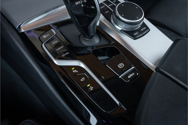 BMW 6 Serie GT 630i Gran Turismo Laserlicht - Trekhaak - Pano