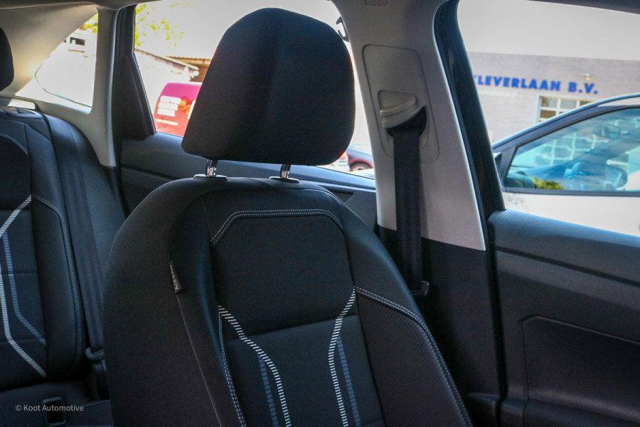 Volkswagen Taigo 1.0 TSI DSG Style | BTW | IQ.Light | ACC | Travel Assist | CarPlay | Camera | Stoelverwarming | Automaat