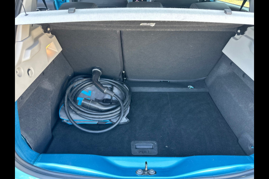 Renault ZOE R135 Edition One 52 kWh *KOOPACCU* | BOSE|CAMERA|