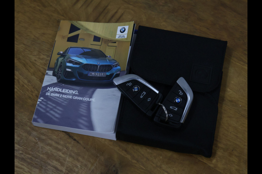 BMW 2 Serie Gran Coupé 218i High Executive [STOELVERWARMING, CAMERA, PDC V+A, CRUISE CONTROL, VOL LEDER, NAVIGATIE, NIEUWSTAAT]