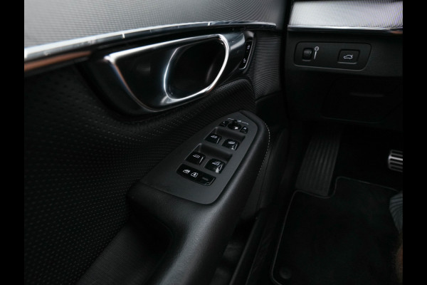 Volvo XC90 2.0 B5 AWD Inscription R-Design Intro Edition [7-Pers.] Aut. *PANO | LEATHER-ALCANTARA | FULL-LED | MEMORY-PACK | BOWERS&WILKINS | BLINDSPOT | KEYLESS | DIGI-COCKPIT | NAVI-FULLMAP | PRIVACYGLASS | HEATED-SPORTSEATS | TOWBAR | 20''ALU*