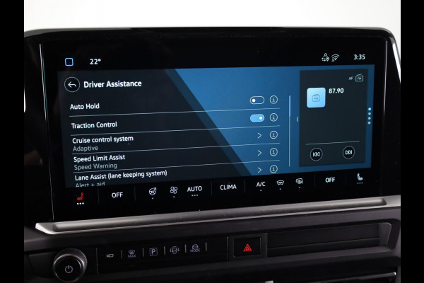 Volkswagen E-Transporter 34 L2H1 Bulli 71 kWh Trekhaak | Achterdeuren | Keyless access