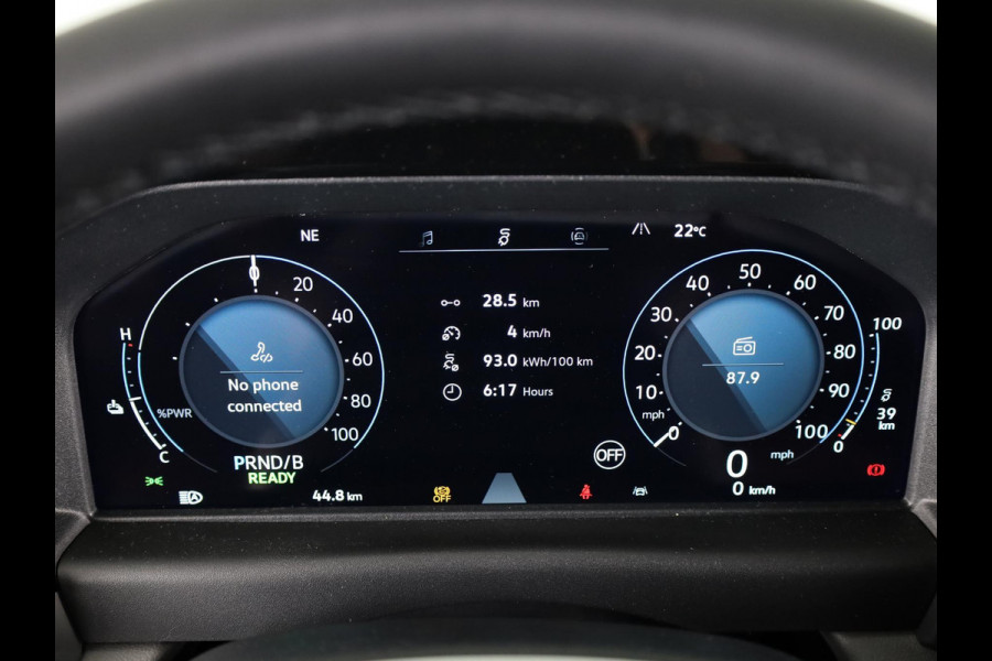Volkswagen E-Transporter 34 L2H1 Bulli 71 kWh Trekhaak | Achterdeuren | Keyless access