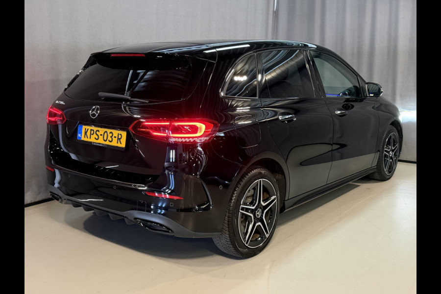 Mercedes-Benz B-Klasse 250 e AMG Line 18''/Dodehoek/Camera/Keyless/Sfeerverlichting/DAB/PDC v+a/Stoelverwarming/Apple Carplay & Android Auto