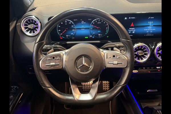 Mercedes-Benz B-Klasse 250 e AMG Line 18''/Dodehoek/Camera/Keyless/Sfeerverlichting/DAB/PDC v+a/Stoelverwarming/Apple Carplay & Android Auto