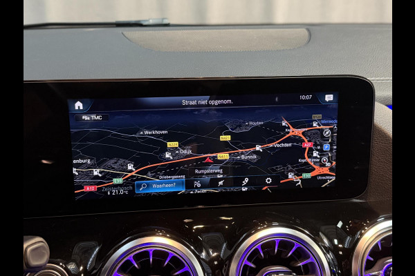 Mercedes-Benz B-Klasse 250 e AMG Line 18''/Dodehoek/Camera/Keyless/Sfeerverlichting/DAB/PDC v+a/Stoelverwarming/Apple Carplay & Android Auto