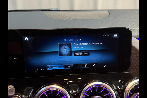 Mercedes-Benz B-Klasse 250 e AMG Line 18''/Dodehoek/Camera/Keyless/Sfeerverlichting/DAB/PDC v+a/Stoelverwarming/Apple Carplay & Android Auto