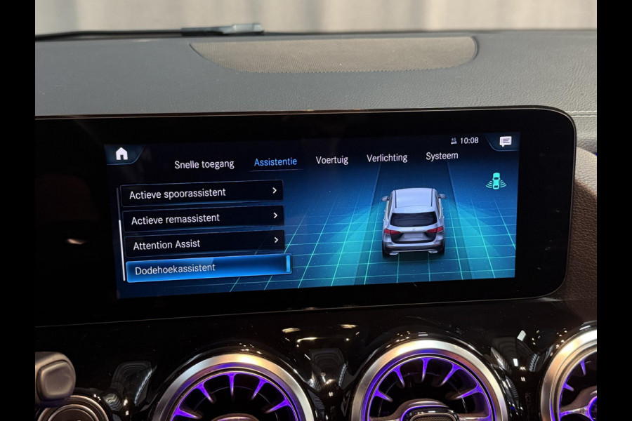 Mercedes-Benz B-Klasse 250 e AMG Line 18''/Dodehoek/Camera/Keyless/Sfeerverlichting/DAB/PDC v+a/Stoelverwarming/Apple Carplay & Android Auto