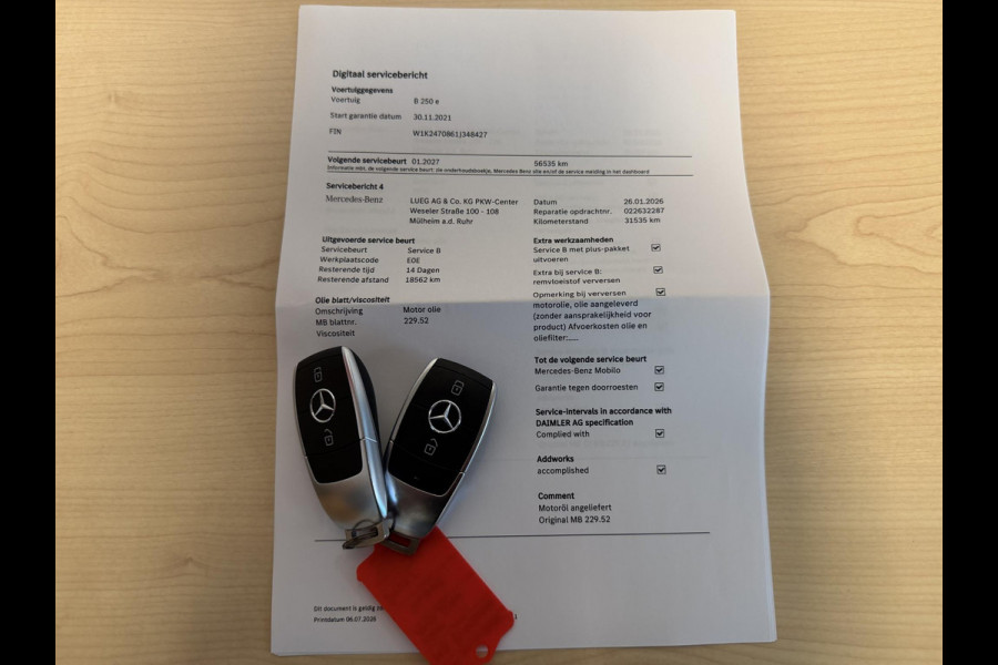 Mercedes-Benz B-Klasse 250 e AMG Line 18''/Dodehoek/Camera/Keyless/Sfeerverlichting/DAB/PDC v+a/Stoelverwarming/Apple Carplay & Android Auto