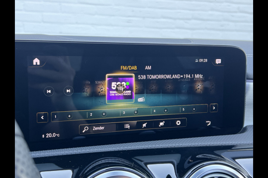 Mercedes-Benz CLA-Klasse Shooting Brake 200 Edition AMG-Line | Pano | Camera | Multibeam | Night Pakket