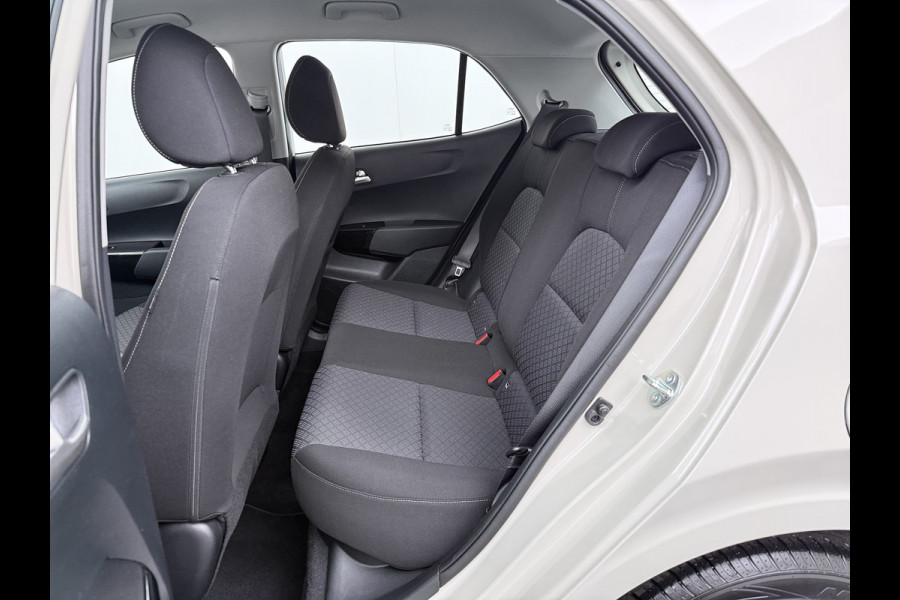 Kia Picanto 1.0 DPI DynamicLine - Achteruitrijcamera - Cruise control - AppleCarplay/Android Auto - Fabrieksgarantie Tot 2032