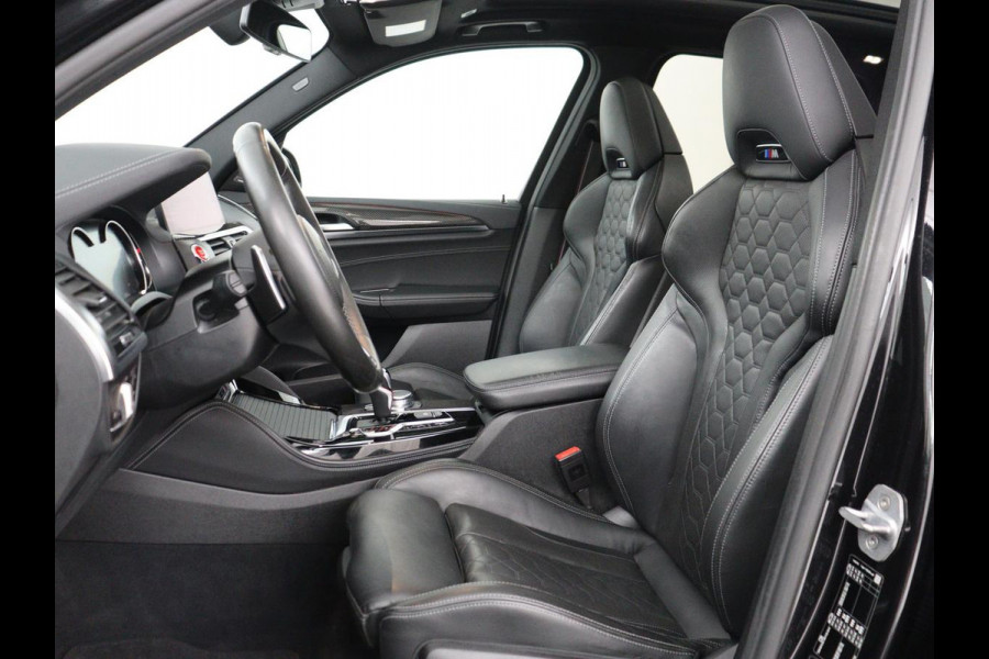 BMW X3 M Competition | Panoramadak | Head-Up | 360 Camera | Adaptive cruise | Leder | Achterbankverwarming | Carplay | Trekhaak | Sfeerverlichting | Harman/Kardon | Navigatie | Keyless | M Sportstoelen | 21'' velgen | Adaptief LED