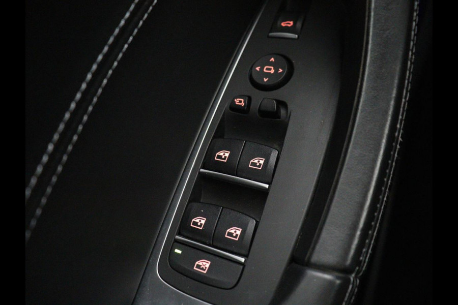 BMW X3 M Competition | Panoramadak | Head-Up | 360 Camera | Adaptive cruise | Leder | Achterbankverwarming | Carplay | Trekhaak | Sfeerverlichting | Harman/Kardon | Navigatie | Keyless | M Sportstoelen | 21'' velgen | Adaptief LED