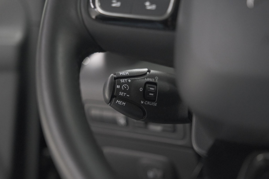 Citroën C3 Aircross PureTech EAT6 C-Series | Camera | Navigatie | Parkeersensoren | Apple Carplay