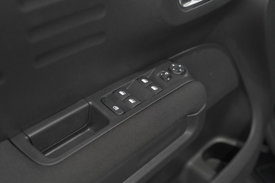 Citroën C3 Aircross PureTech EAT6 C-Series | Camera | Navigatie | Parkeersensoren | Apple Carplay