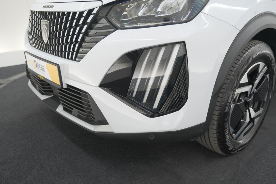 Peugeot e-2008 EV Allure Avantage 54 kWh | 97,6% SOH | 11 KW Lader | Apple Carplay | Parkeersensoren