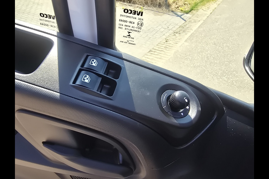 Iveco Daily 35C14V 2.3 410 H2 L4 H2 - 140 Pk - Euro 6 - Airco - Cruise Control