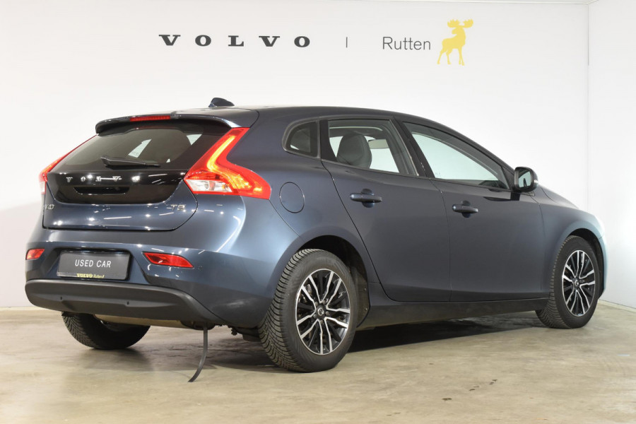 Volvo V40 T2 122PK Automaat Momentum / Navigatie / Stoelverwarming / Achteruitrijcamera / LED koplampen / Parkeersensoren V+A / Cruise Control