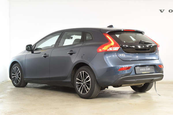 Volvo V40 T2 122PK Automaat Momentum / Navigatie / Stoelverwarming / Achteruitrijcamera / LED koplampen / Parkeersensoren V+A / Cruise Control