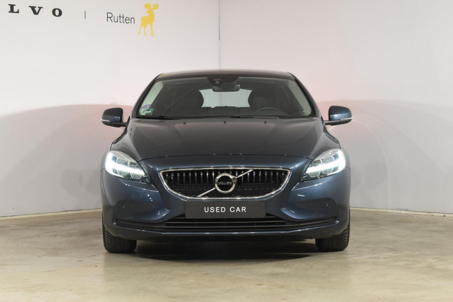 Volvo V40 T2 122PK Automaat Momentum / Navigatie / Stoelverwarming / Achteruitrijcamera / LED koplampen / Parkeersensoren V+A / Cruise Control