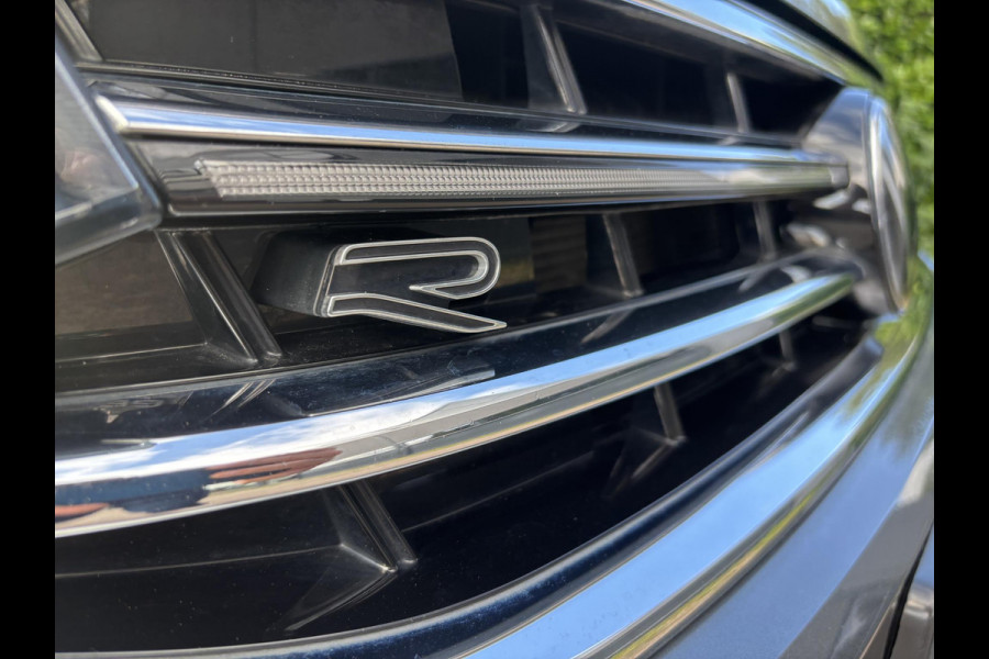 Volkswagen Tiguan Allspace 1.5 TSI R-Line Business+ 7p. | 87.800 KM | 7 zitplaatsen | Panorama - Dak | Virtual Cockpit | Winterpack | Camera