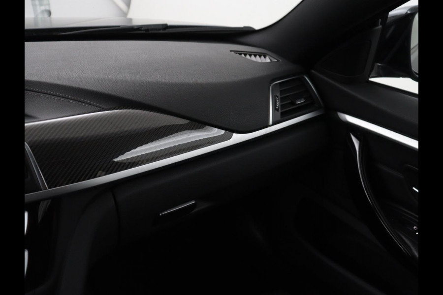 BMW 4 Serie Gran Coupé 418i High Executive | Schuifdak | Trekhaak | Climate control | Navigatie | Camera | Cruise control | Buetooth | DAB+ | Ambianceverlichting