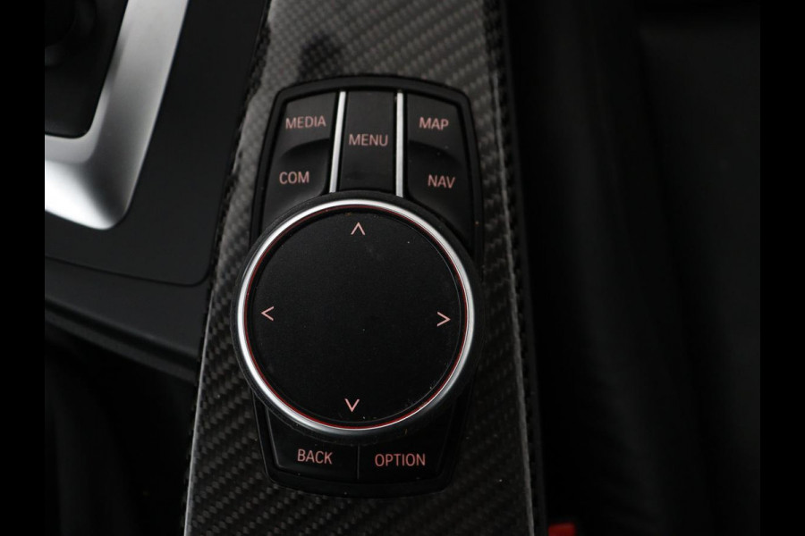 BMW 4 Serie Gran Coupé 418i High Executive | Schuifdak | Trekhaak | Climate control | Navigatie | Camera | Cruise control | Buetooth | DAB+ | Ambianceverlichting