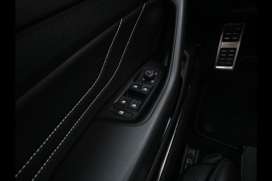 Volkswagen Arteon Shooting Brake 1.4 TSI eHybrid R-Line Business (Plug-in) {SoH-90%} (INCL-BTW) *PANO | LEATHER-ARTVELOURS | FULL-LED | CAMERA | ADAPTIVE-CRUISE | HEATED-SPORTSEATS | KEYLESS | NAVI-FULLMAP | PRIVACYGLASS | SHIFTPADDLES | DIGI-COCKPIT | TOWBAR | 18''ALU*