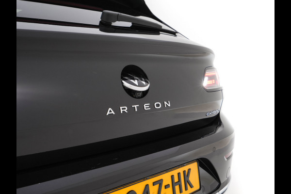 Volkswagen Arteon Shooting Brake 1.4 TSI eHybrid R-Line Business (Plug-in) {SoH-90%} (INCL-BTW) *PANO | LEATHER-ARTVELOURS | FULL-LED | CAMERA | ADAPTIVE-CRUISE | HEATED-SPORTSEATS | KEYLESS | NAVI-FULLMAP | PRIVACYGLASS | SHIFTPADDLES | DIGI-COCKPIT | TOWBAR | 18''ALU*