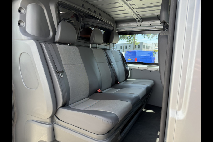 Fiat Ducato Maxi 35H 2.3 MultiJet L2H1 DC 5 persoons / trekhaak 3000 kg! / euro 6 / bpm vrij / zilver metallic / cruise en climate control / ingerichte laadruimte / lease vanaf €