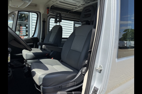 Fiat Ducato Maxi 35H 2.3 MultiJet L2H1 DC 5 persoons / trekhaak 3000 kg! / euro 6 / bpm vrij / zilver metallic / cruise en climate control / ingerichte laadruimte / lease vanaf €