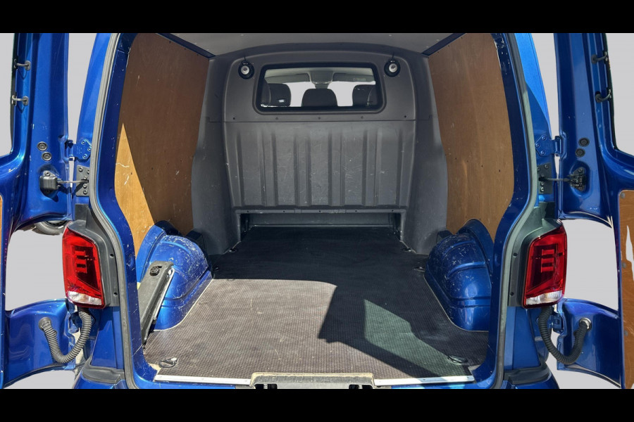 Volkswagen Transporter L2H1 Dubbel Cabine 2.0 TDI 150pk DSG Highline / Automaat Led Camera Stoelverwarming Navigatie Trekhaak Alcantara/