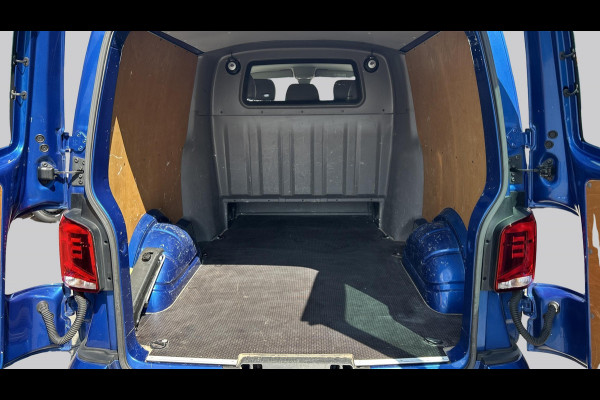 Volkswagen Transporter L2H1 Dubbel Cabine 2.0 TDI 150pk DSG Highline / Automaat Led Camera Stoelverwarming Navigatie Trekhaak Alcantara/