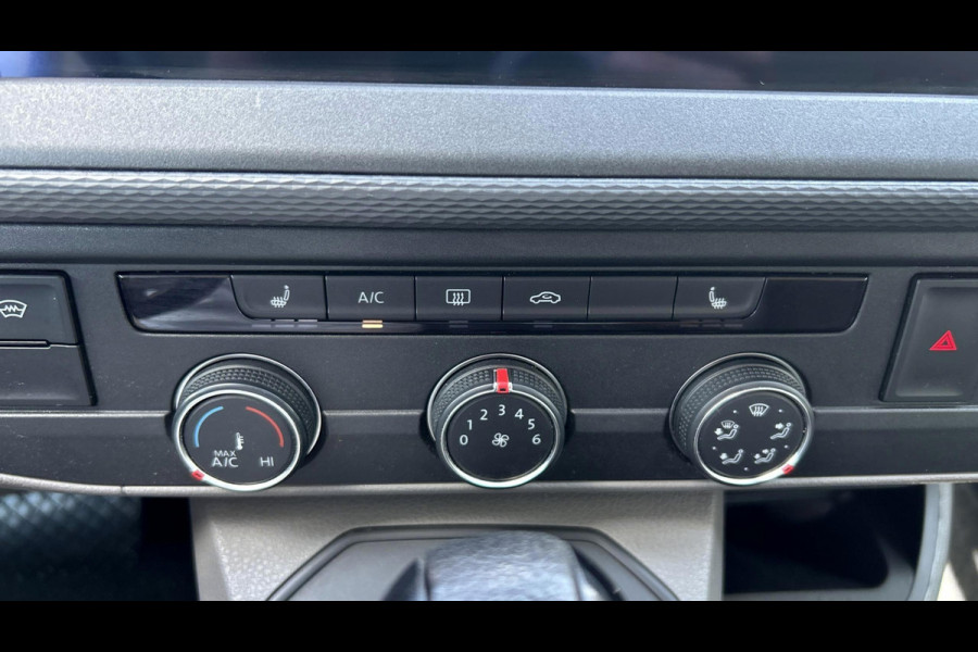 Volkswagen Transporter L2H1 Dubbel Cabine 2.0 TDI 150pk DSG Highline / Automaat Led Camera Stoelverwarming Navigatie Trekhaak Alcantara/