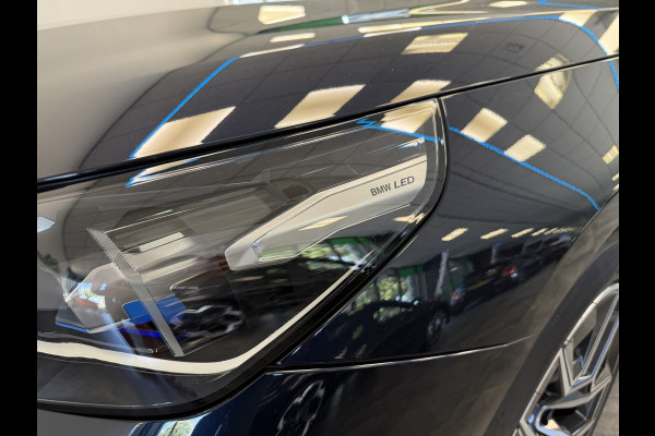 BMW i5 eDrive40 84 kWh Head-Up ACC PDC Trekhaak M-Sport Leder