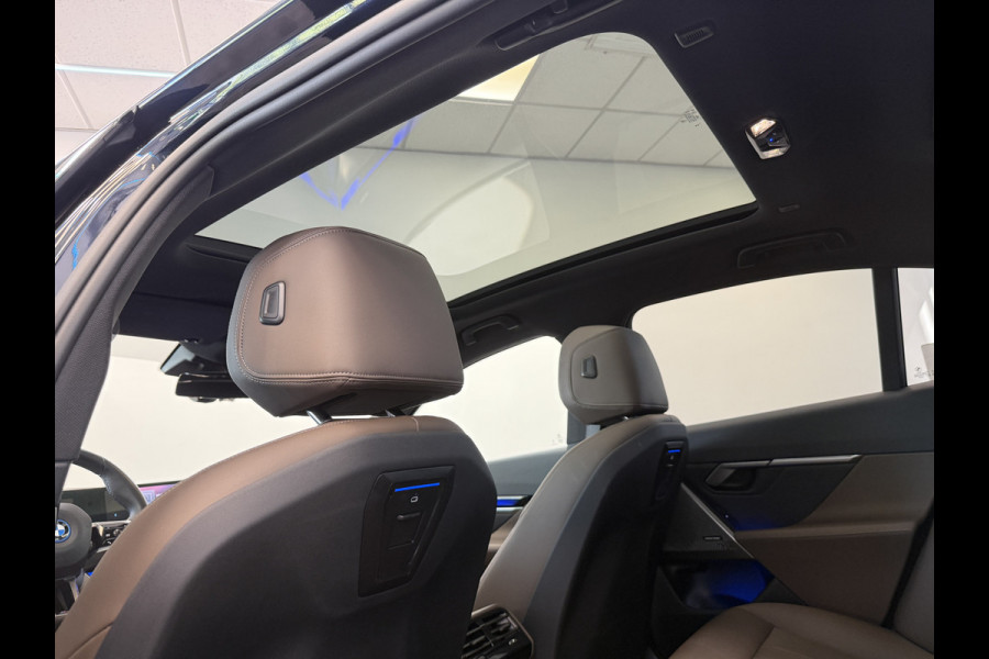 BMW i5 eDrive40 84 kWh Head-Up ACC PDC Trekhaak M-Sport Leder