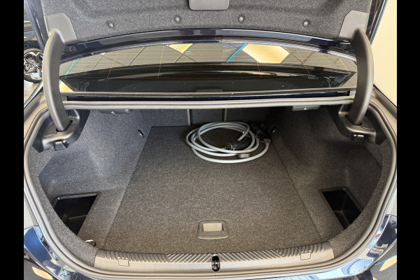 BMW i5 eDrive40 84 kWh Head-Up ACC PDC Trekhaak M-Sport Leder