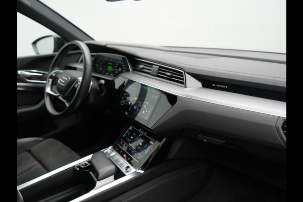 Audi e-tron E-Tron 50 Quattro S Line 71 kWh 313pk | Panodak | Luchtvering | Adaptive Cruise | Alcantara Sportstoelen Memory & Verwarmd | Apple Carplay | Navigatie | 20"L.M |