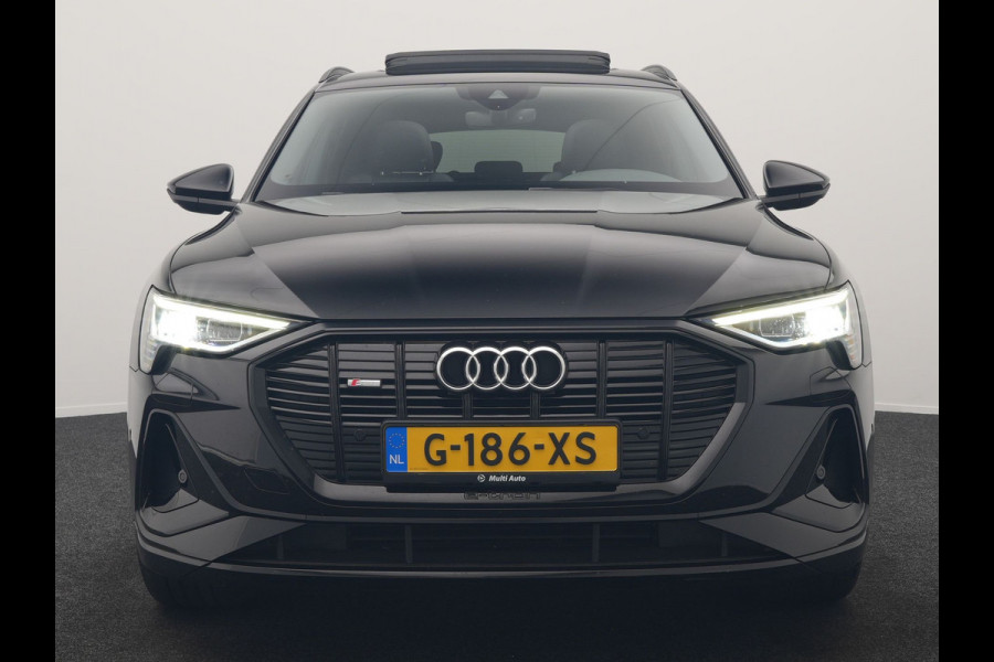 Audi e-tron E-Tron 50 Quattro S Line 71 kWh 313pk | Panodak | Luchtvering | Adaptive Cruise | Alcantara Sportstoelen Memory & Verwarmd | Apple Carplay | Navigatie | 20"L.M |