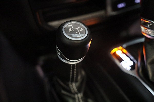 Jeep Wrangler UNLIMITED 4xe 380 Sahara / 360 Camera / Leder / Navi / Ecc / Elek Pakket / Led / Pdc / 18 Inch / TOPSTAAT