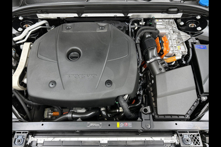 Volvo V60 2.0 T6 Plug-in hybrid AWD Core Bright NAVI & CARPLAY | AD_CRUISE | FULL-LED