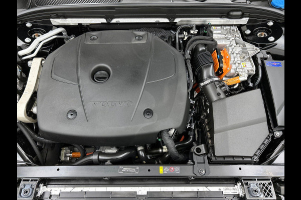 Volvo V60 2.0 T6 Plug-in hybrid AWD Core Bright NAVI & CARPLAY | AD_CRUISE | FULL-LED