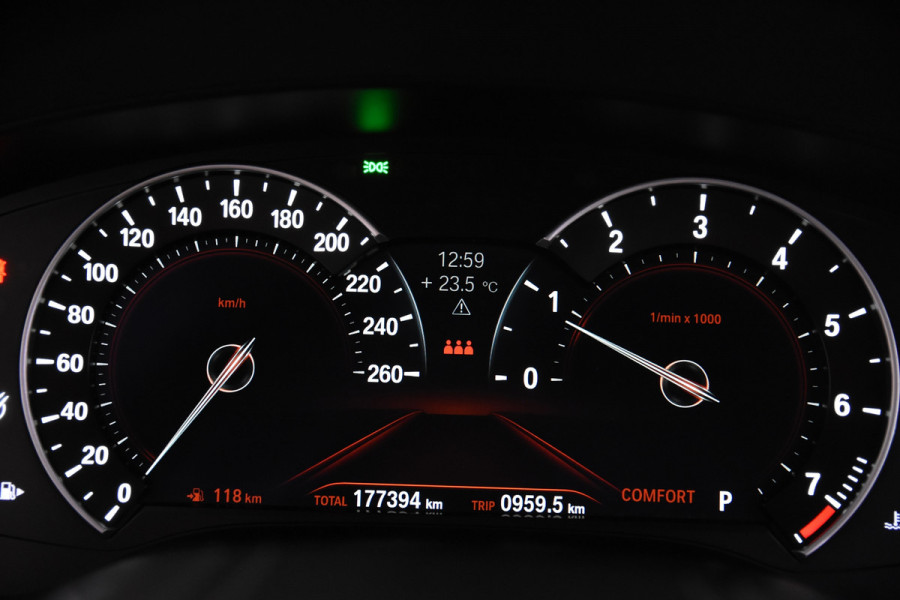BMW 5 Serie 520i A Luxury *Navigatie*Schuifdak*Memory*