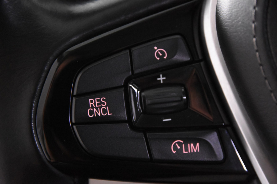 BMW 5 Serie 520i A Luxury *Navigatie*Schuifdak*Memory*