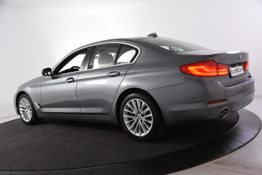 BMW 5 Serie 520i A Luxury *Navigatie*Schuifdak*Memory*
