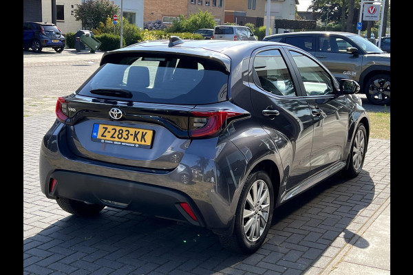 Toyota Yaris 1.5 VVT-i 125pk Dynamic | Stoel + stuurverwarming, Climate control, Adaptieve cruise control, Lichtmetalen velgen