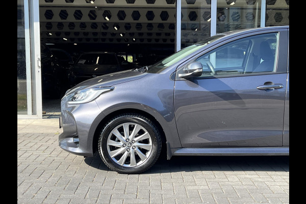 Toyota Yaris 1.5 VVT-i 125pk Dynamic | Stoel + stuurverwarming, Climate control, Adaptieve cruise control, Lichtmetalen velgen