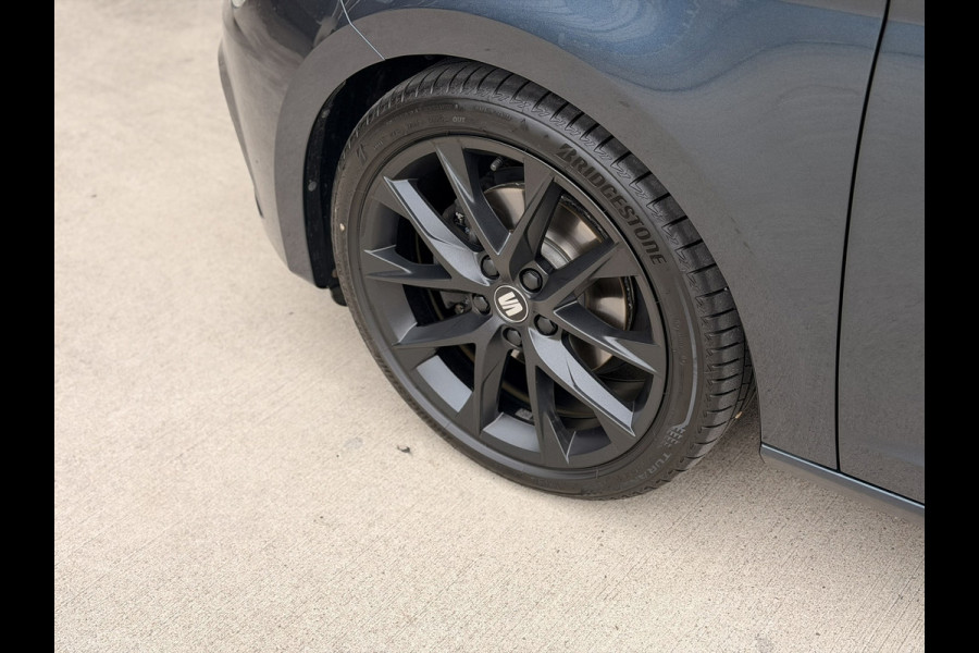 Seat Leon ST FR 1.5 TSI Ultimate Edition Black Pano DSG Trekh Sfeer Virtual CarPlay ACC