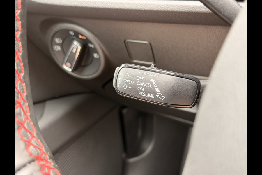 Seat Leon ST FR 1.5 TSI Ultimate Edition Black Pano DSG Trekh Sfeer Virtual CarPlay ACC
